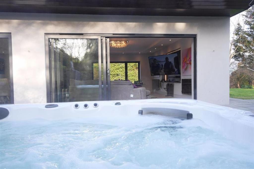 Tranquil & Unique Villa On The Uk'S Sunniest Place Ratton Exterior foto