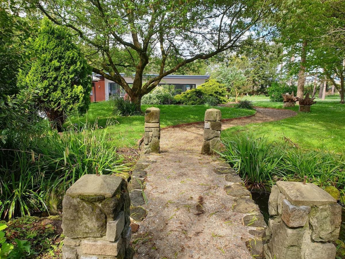 Tranquil & Unique Villa On The Uk'S Sunniest Place Ratton Exterior foto