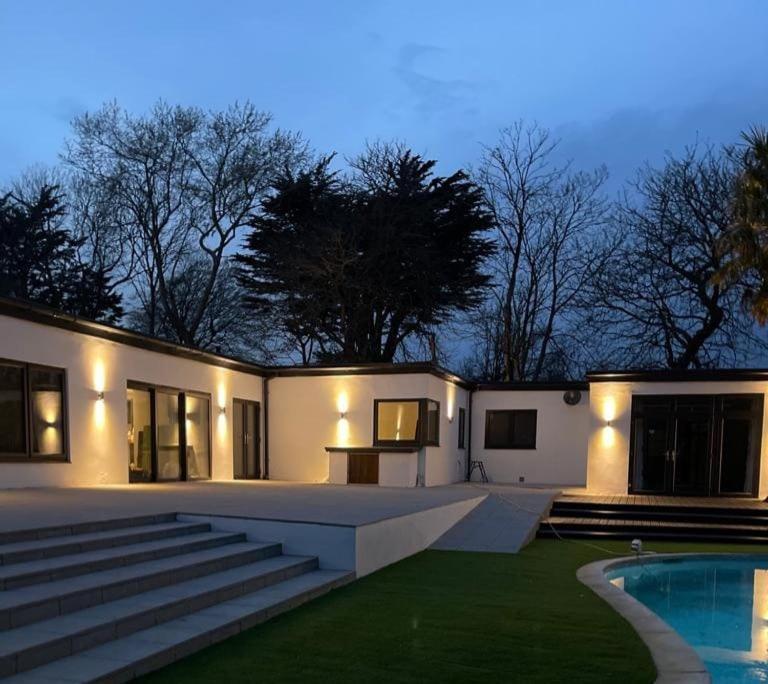 Tranquil & Unique Villa On The Uk'S Sunniest Place Ratton Exterior foto