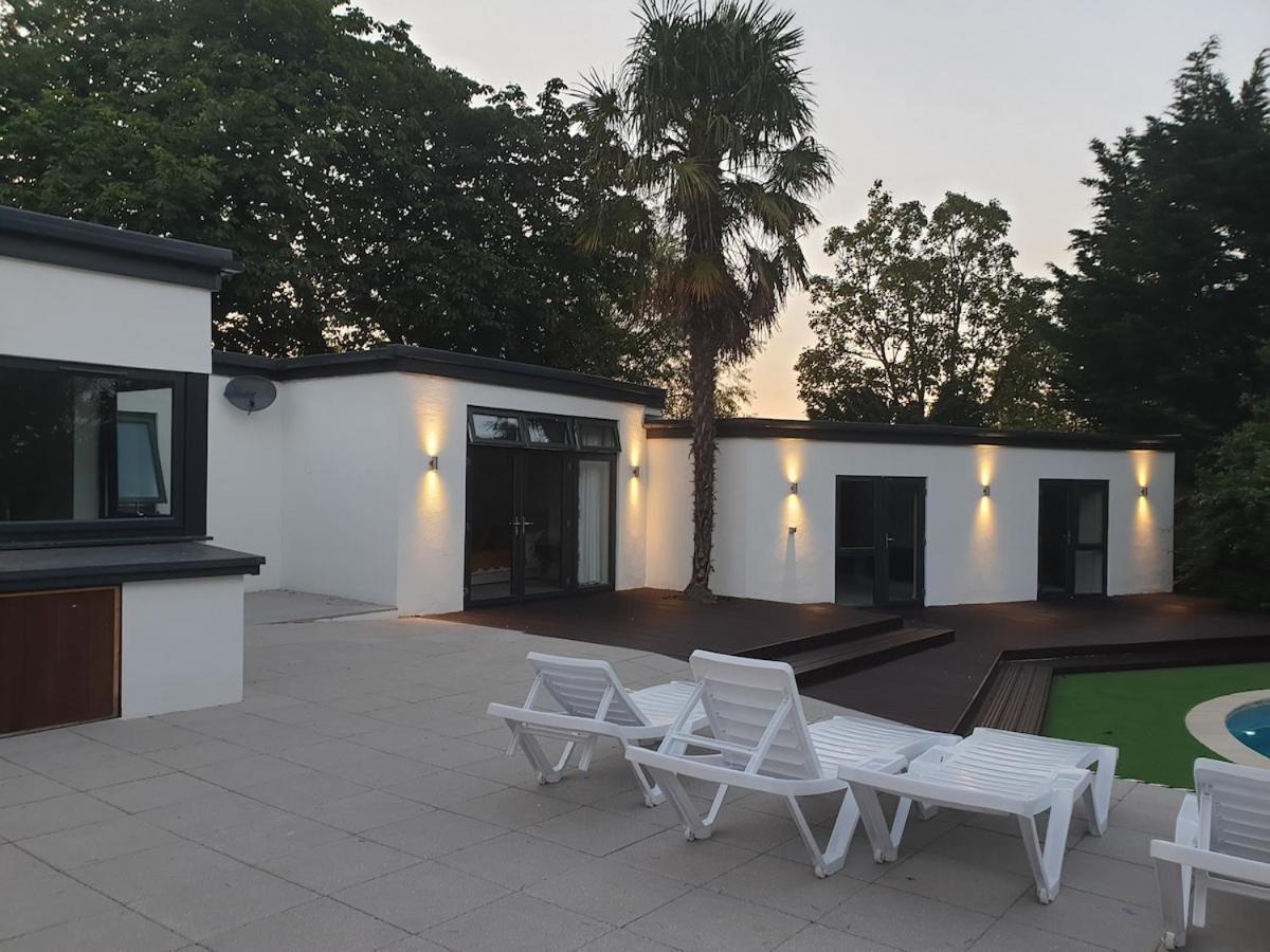 Tranquil & Unique Villa On The Uk'S Sunniest Place Ratton Exterior foto